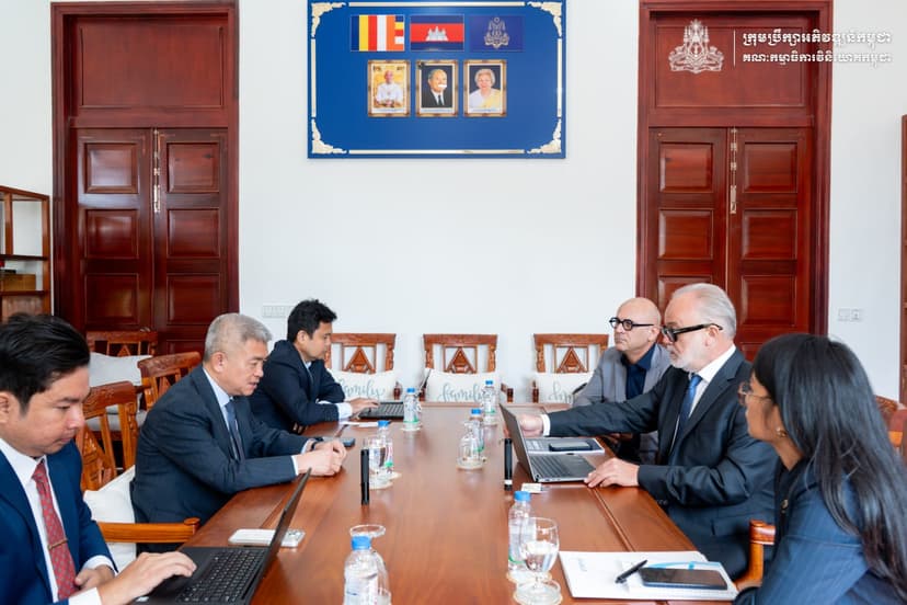 ឯកឧត្តម ជា វុទ្ធី អគ្គលេខាធិការគណៈកម្មាធិការវិនិយោគកម្ពុជា បានទទួលជួបពិភាក្សាការងារជាមួយគណៈប្រតិភូក្រុមហ៊ុន IDECGROUP ASIA