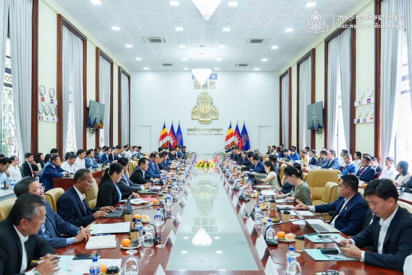 កិច្ចពិភាក្សាការងារជាមួយសហគ្រាសវៀតណាមនៅកម្ពុជា
